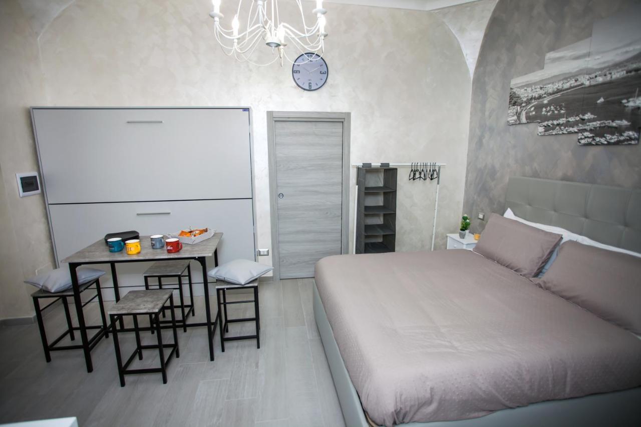 La Casetta Di Lulu เนเปิลส์ ภายนอก รูปภาพ