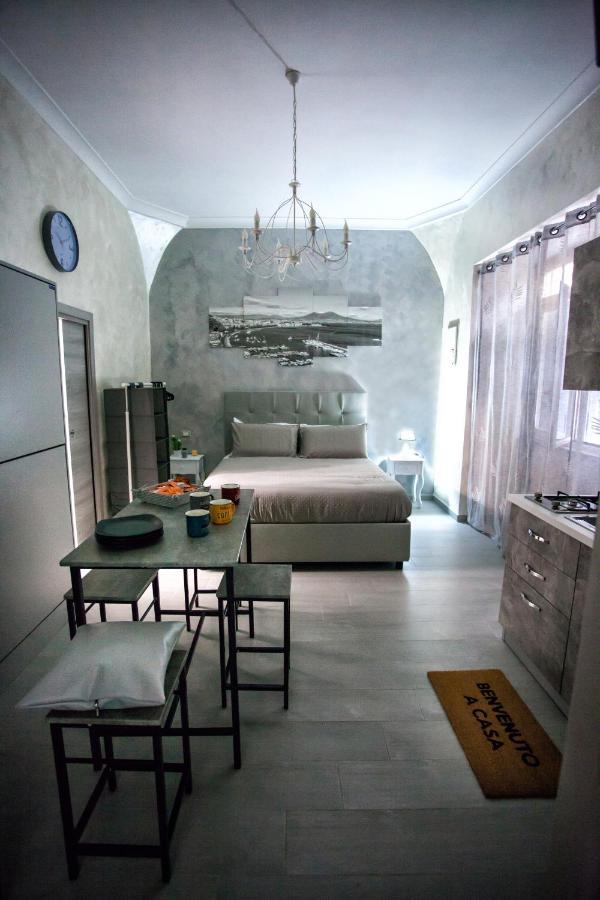 La Casetta Di Lulu เนเปิลส์ ภายนอก รูปภาพ